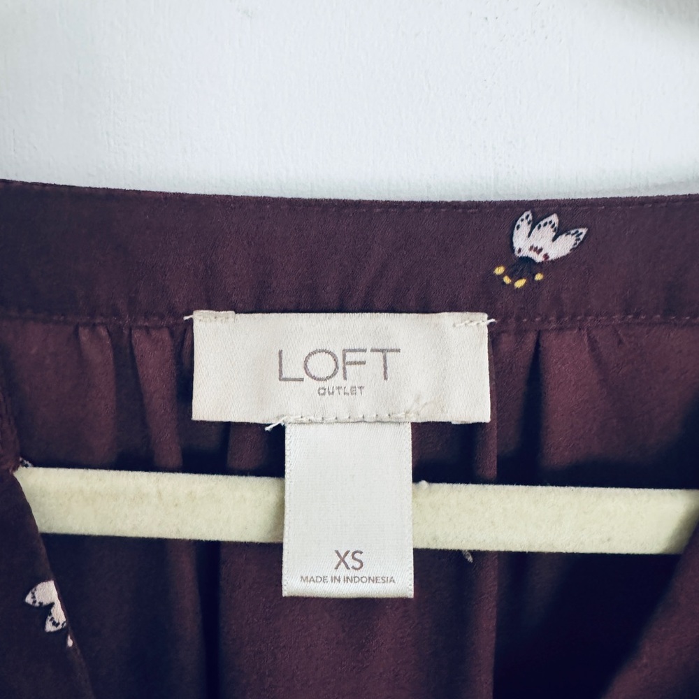 LOFT Maroon Blouse with White Pattern - Picture 3 of 4